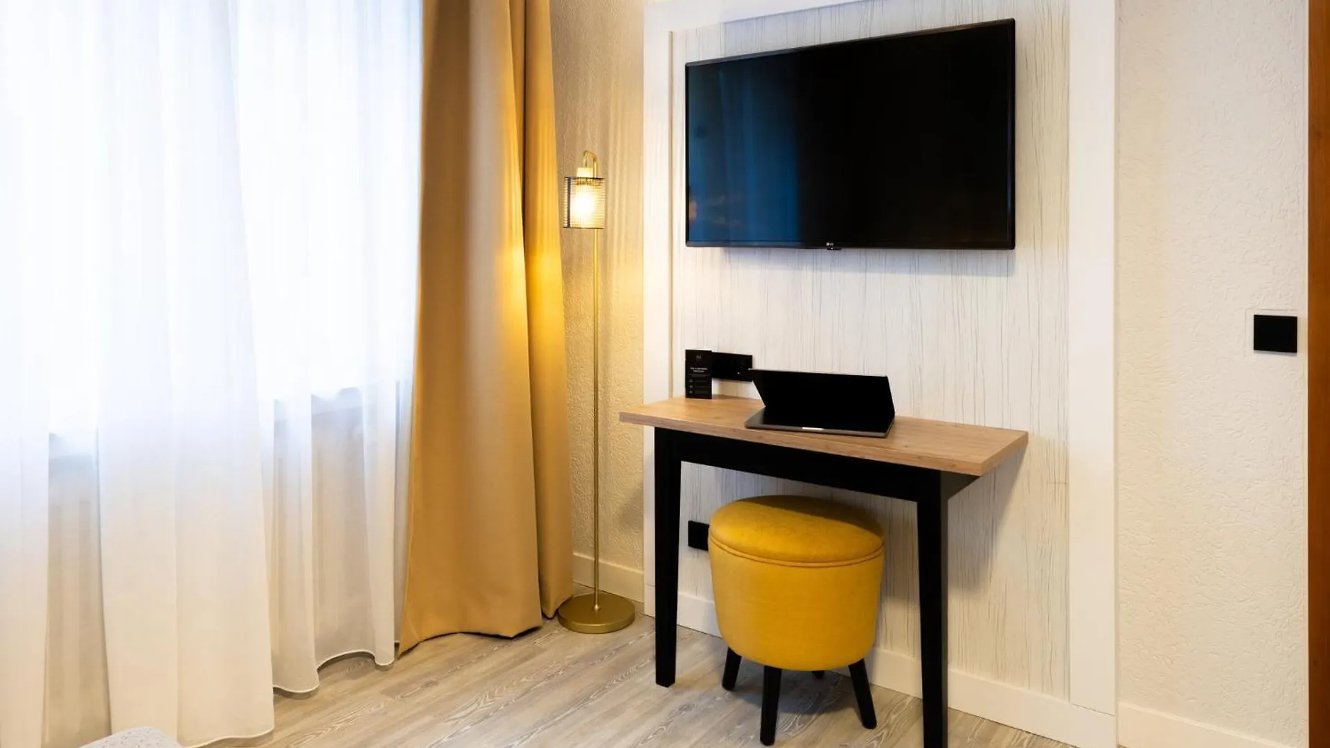 Garner Hotel Cologne - Engelbertz 3*,