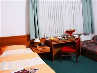 Garner Hotel Cologne - Engelbertz